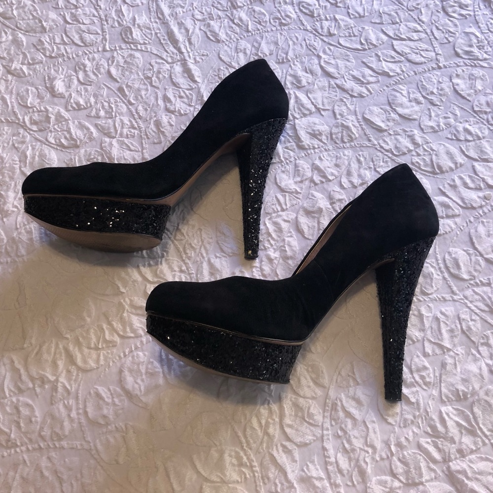 BCBG pumps